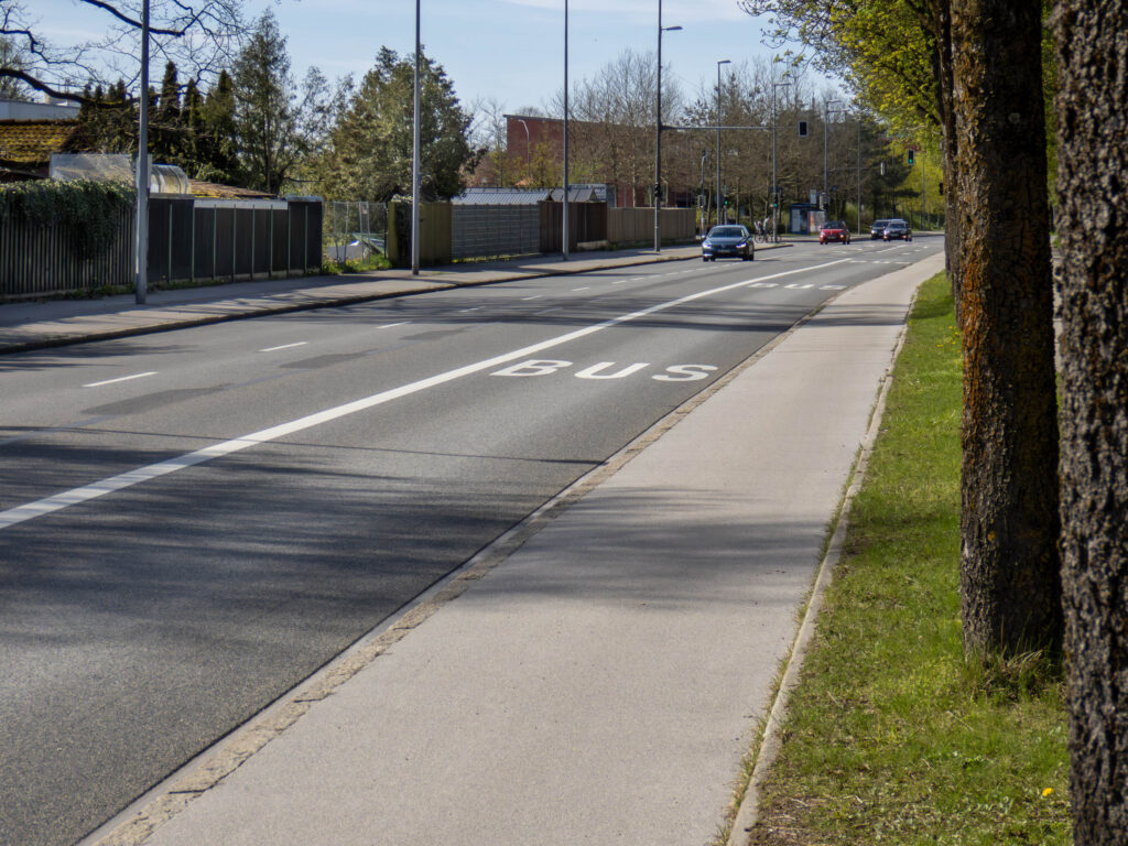 Busspur Putzbrunner Straße