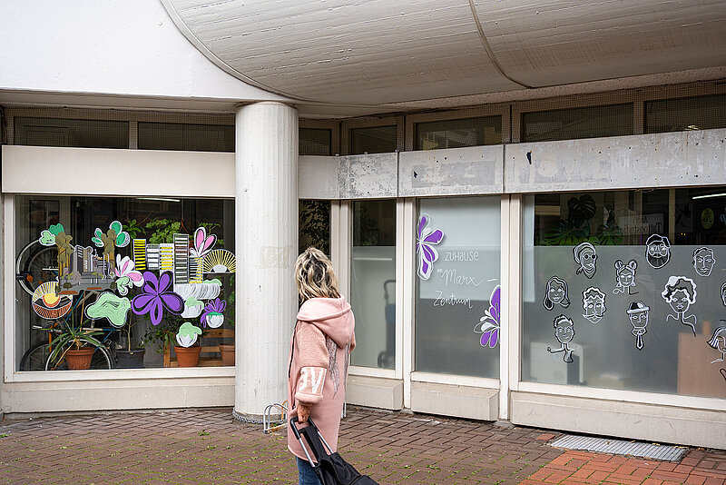 Schaufenstermalerei Marx-Zentrum