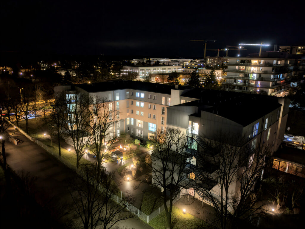 Nachtaufnahme Phönix-Pflegeheim
