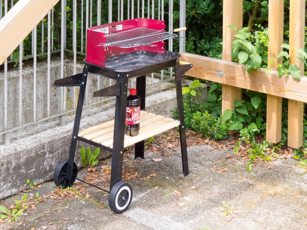 Grillen unter der Pergola