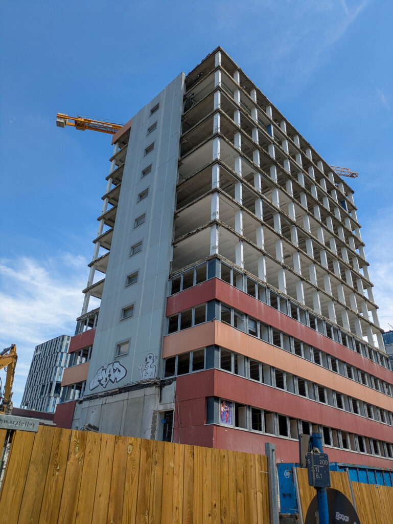 R139 Umbau Momenturm