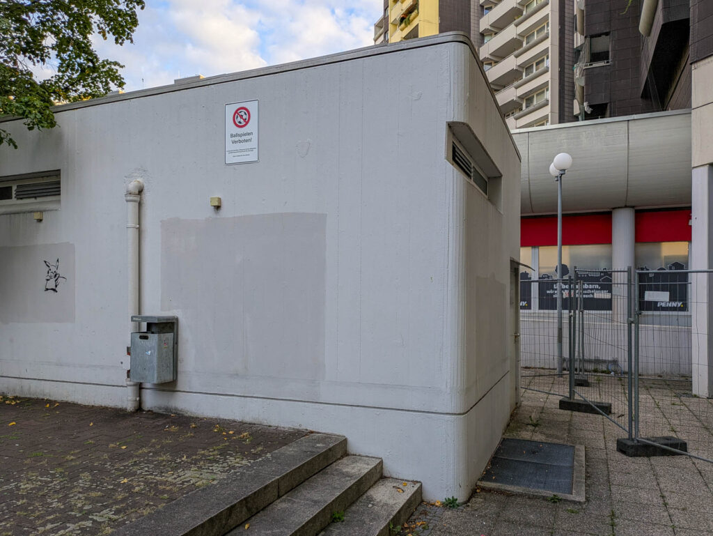 Ballspielen verboten im Marx-Zentrum